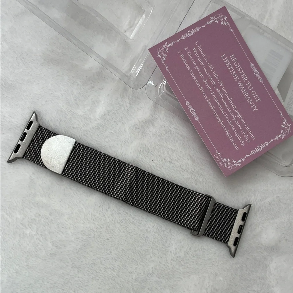 NWT Silver Mesh Apple Watch Band